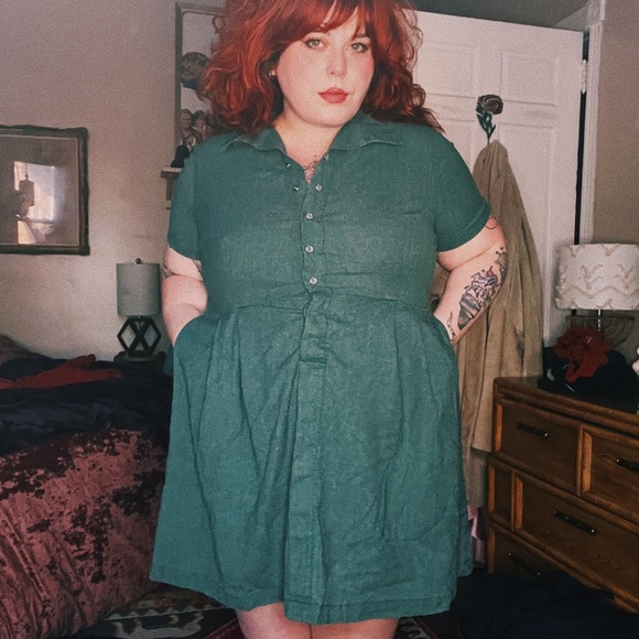 tuesday bassen Dresses & Skirts - Tuesday Bassen Diner Dress in Emerald Green 2X
